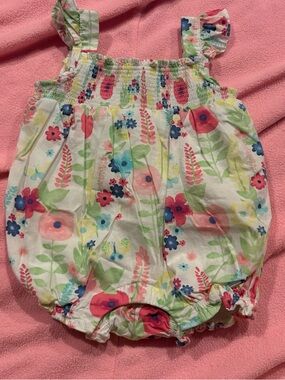 Gymboree: Baby Girl Meow & Roar Spring Line Romper Size 0-3 months